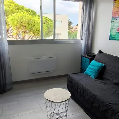 Magnifique Dans Avec Piscine Antibes