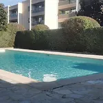 Magnifique Dans Avec Piscine Διαμέρισμα Αντίμπ