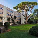 Magnifique Dans Avec Piscine Διαμέρισμα *