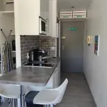 Magnifique Dans Avec Piscine Διαμέρισμα Αντίμπ