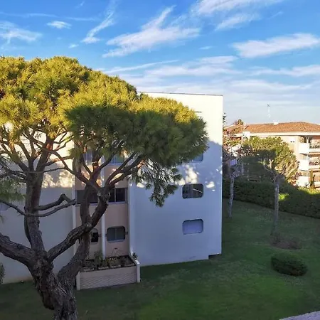 Appartement Magnifique Dans Résidence Avec Piscine Antibes